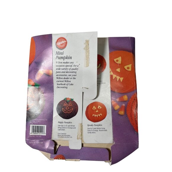 Wilton 1983 Mini Pumpkin Cake Pan 6-Cavity Halloween Baking Mold Vintage Aluminu - Picture 6 of 7